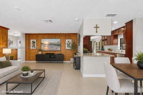 18645 SW 90th Ave, Cutler Bay FL - photo 6 of 19