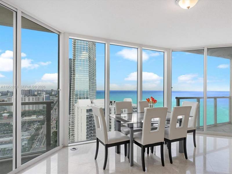 2 bedroom Condominium at 16699 Collins Avenue 3407, La Perla Condo, Sunny Isles Beach — photo 2