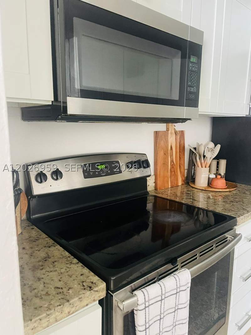 2 bedroom Condominium at 10393 N Kendall Dr U6, Kendall Acres Condo Bldg, Miami — photo 5