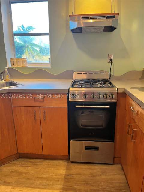 240 Collins Ave 2B, Miami Beach FL - photo 9 of 15