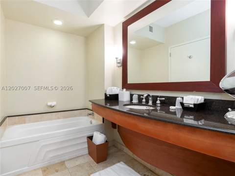 18001 Collins Ave 1506, Sunny Isles Beach FL - photo 18 of 36
