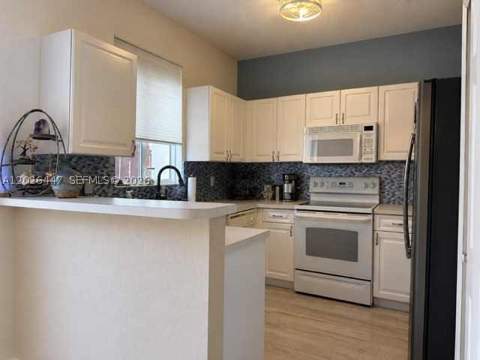 12444 SW 125th St, Miami FL - photo 10 of 30