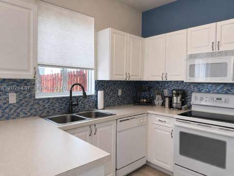 12444 SW 125th St, Miami FL - photo 11 of 30