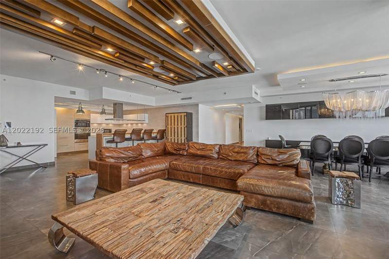 6 bedroom Condominium at 17111 Biscayne Blvd 1405/07, Marina Palms Residences S, North Miami Beach — photo 4