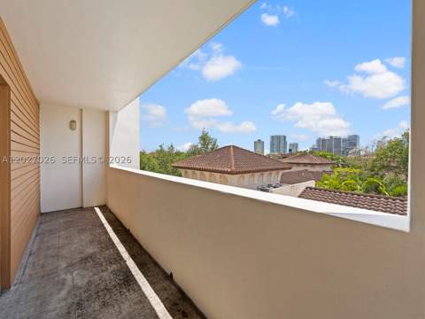 2740 SW 28th Ter 508, Miami FL - photo 12 of 18