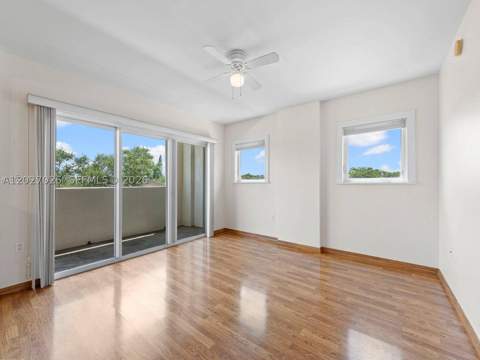 2740 SW 28th Ter 508, Miami FL - photo 6 of 18