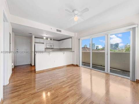 2740 SW 28th Ter 508, Miami FL - photo 7 of 18