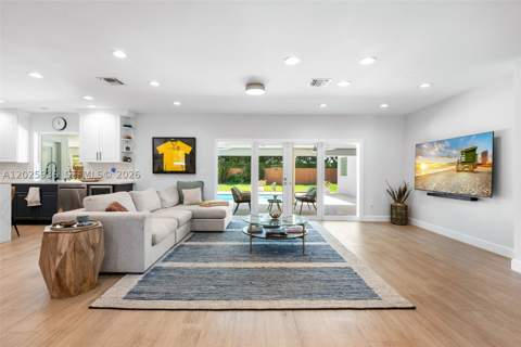 15421 SW 79th Ave, Palmetto Bay FL - photo 10 of 54