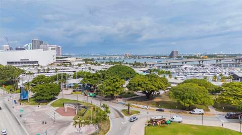 227 NE 2nd St 2611, Miami FL - photo 9 of 14