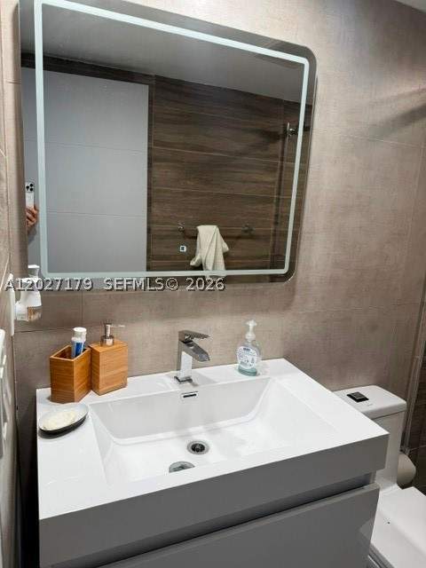 3375 N Country Club Dr 1409, Aventura FL - photo 8 of 13