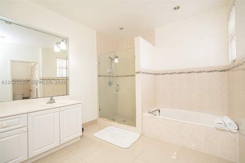 14372 NW 83rd Ave, Miami Lakes FL - photo 13 of 33