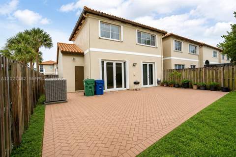 14372 NW 83rd Ave, Miami Lakes FL - photo 23 of 33