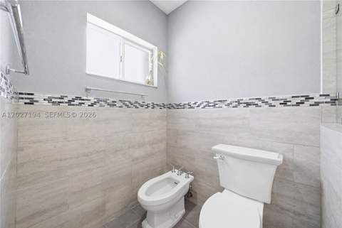 8883 NW 176th St, Hialeah FL - photo 22 of 40