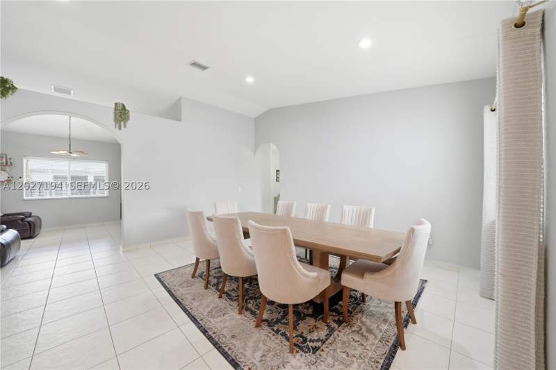 3 bedroom SingleFamilyResidence at 8883 NW 176th St, Palm Spring Estates, Hialeah — photo 5
