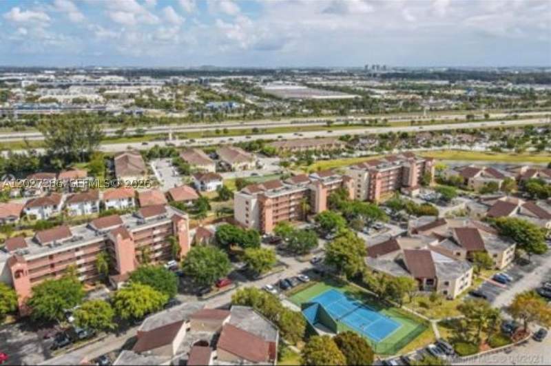 2 bedroom Condominium at 10253 NW 9th Street Cir 204-6, West Fontaine Condo, Miami — photo 3