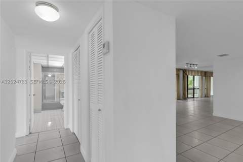 13951 Kendale Lakes Cir 208A, Miami FL - photo 15 of 45
