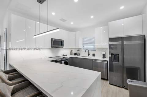 121 NW 53rd St, Miami FL - photo 10 of 36