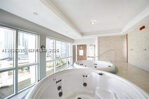 31 SE 5th St 705, Miami FL - photo 12 of 17