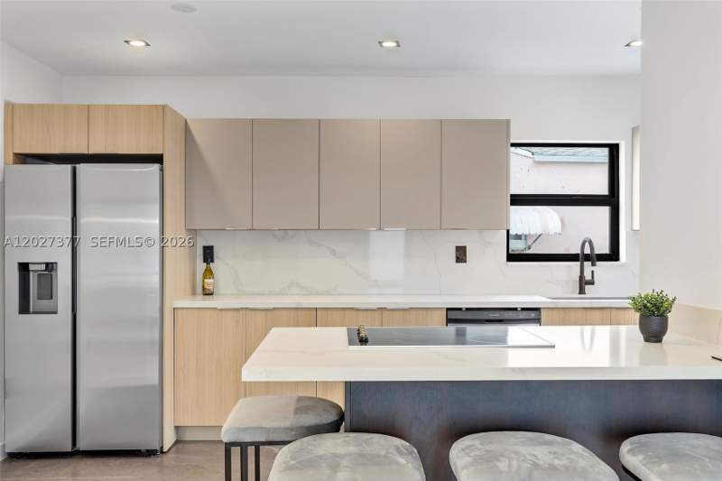 3 bedroom SingleFamilyResidence at 501 NW 46th St, BAY VISTA PARK AMD PL, Miami — photo 5