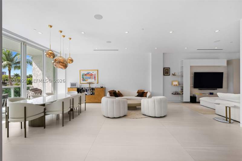 3 bedroom Condominium at 16500 Collins Ave Th-8, Oceania V Condo, Sunny Isles Beach — photo 3