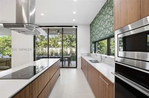 4354 Alton Rd, Miami Beach FL - photo 18 of 51
