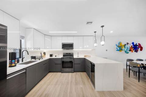 111 NW 53rd St, Miami FL - photo 12 of 31