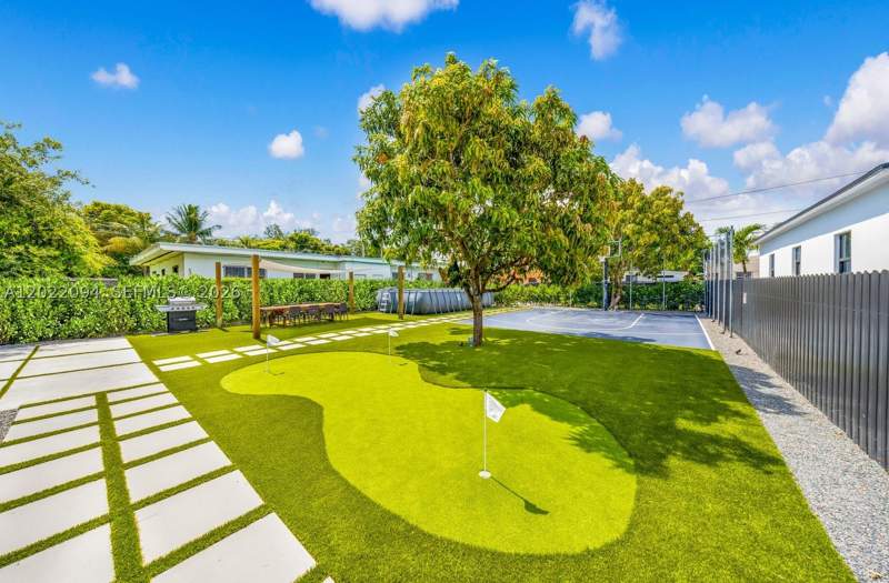 5 bedroom SingleFamilyResidence at 111 NW 53rd St, Railway Shops Addn 2nd Am, Miami — photo 4