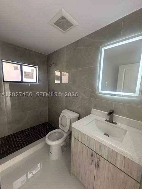2041 NW 190th Ter, Miami Gardens FL - photo 15 of 21