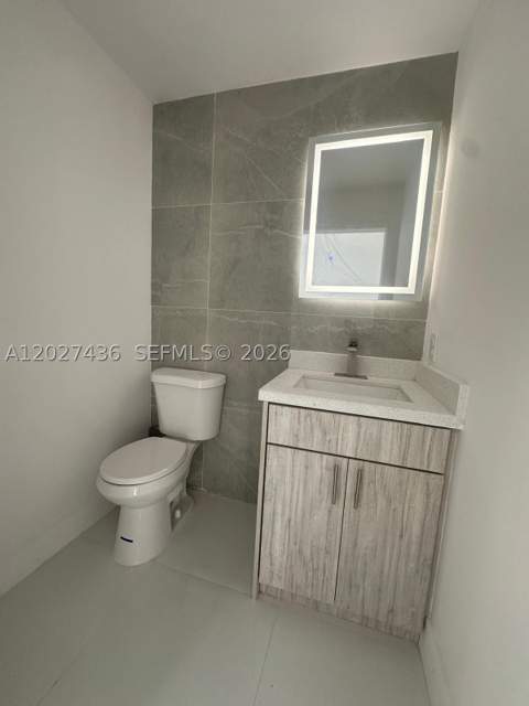2041 NW 190th Ter, Miami Gardens FL - photo 6 of 21