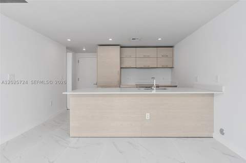 1300 S Miami Ave 3211, Miami FL - photo 15 of 44