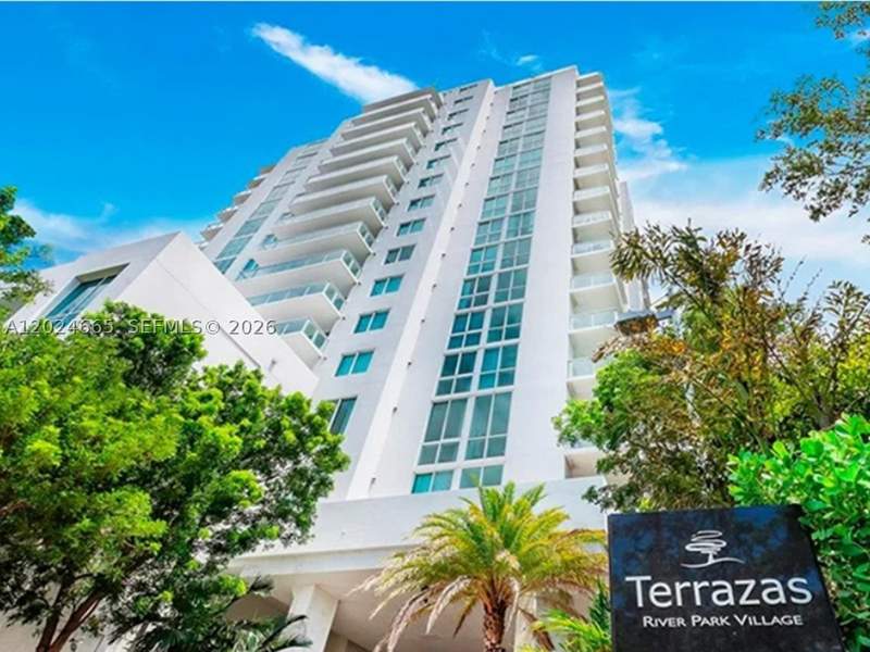 2 bedroom Condominium at 1861 NW S River Dr 2008, Terrazas Riverpark Villag, Miami — photo 3