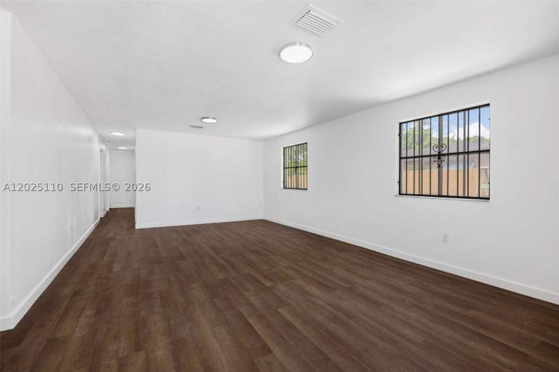 4 bedroom SingleFamilyResidence at 10204 SW 173rd St, Dixie Heights Garden, Miami — photo 3