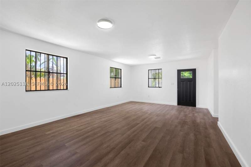 4 bedroom SingleFamilyResidence at 10204 SW 173rd St, Dixie Heights Garden, Miami — photo 4