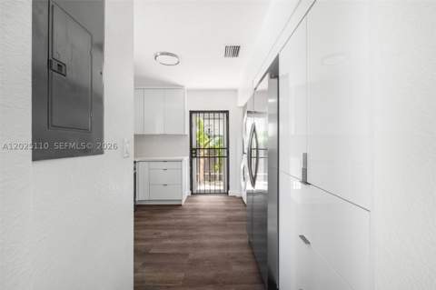 10204 SW 173rd St, Miami FL - photo 6 of 28