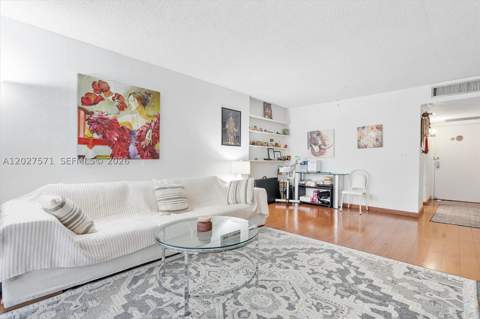 20400 W Country Club Dr 214, Aventura FL - photo 13 of 28