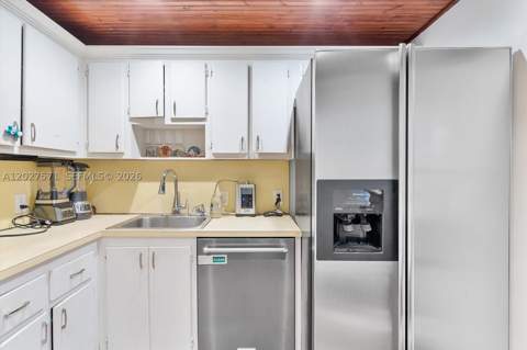 20400 W Country Club Dr 214, Aventura FL - photo 17 of 28