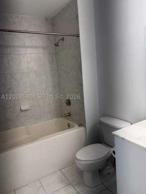 133 NE 2nd Ave 913, Miami FL - photo 9 of 11