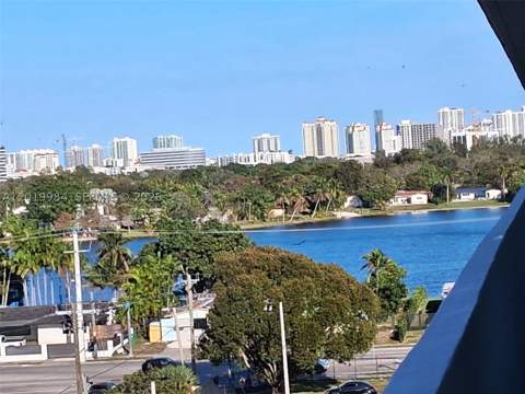 1770 NE 191st St 813-1, Miami FL - photo 12 of 34
