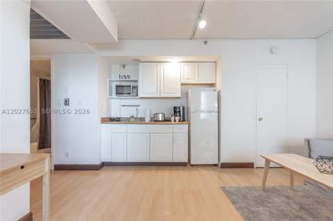 5445 Collins Ave 1105, Miami Beach FL - photo 17 of 29
