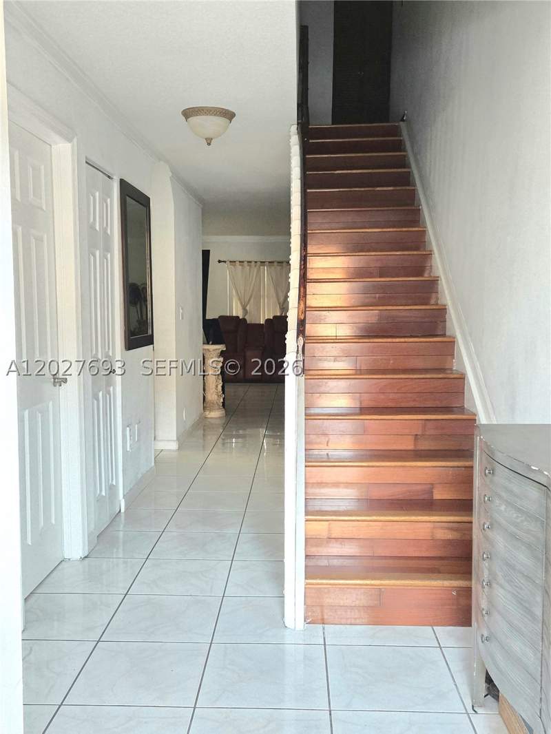 3 bedroom Townhouse at 7255 NW 173rd Dr 801-8, Bonita Golf View Townvill, Hialeah — photo 2
