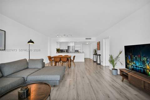 5700 Collins Ave 5J, Miami Beach FL - photo 9 of 43