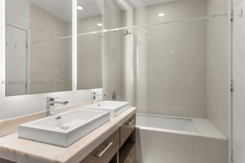 1300 S Miami Ave Ph4910, Miami FL - photo 12 of 25