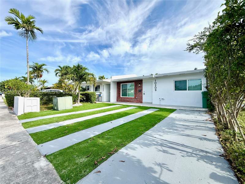 2 bedroom Villa at 10209 SW 20th Ter, Coral Haven Sec Two, Miami — photo 2
