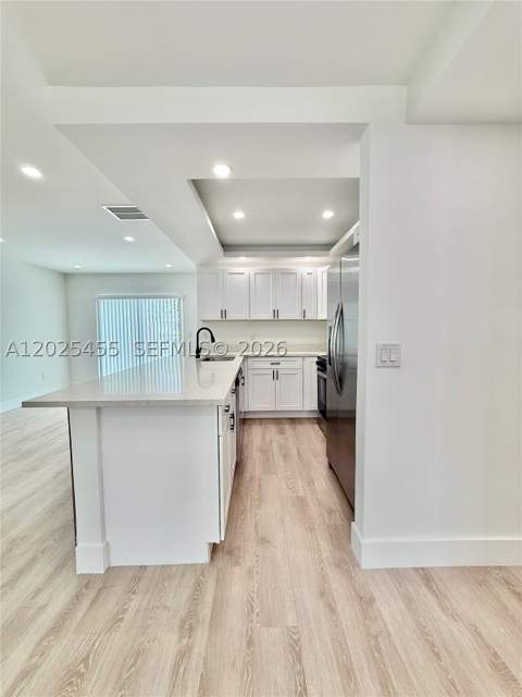 10209 SW 20th Ter, Miami FL - photo 8 of 22