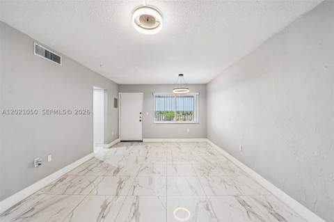 6575 W 4th Ave 507, Hialeah FL - photo 6 of 20