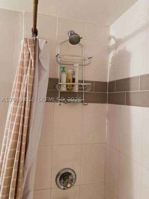 2775 W 52nd St 206, Hialeah FL - photo 7 of 28