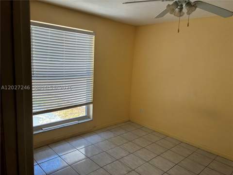 13509 NE 24th Pl, North Miami FL - photo 9 of 17