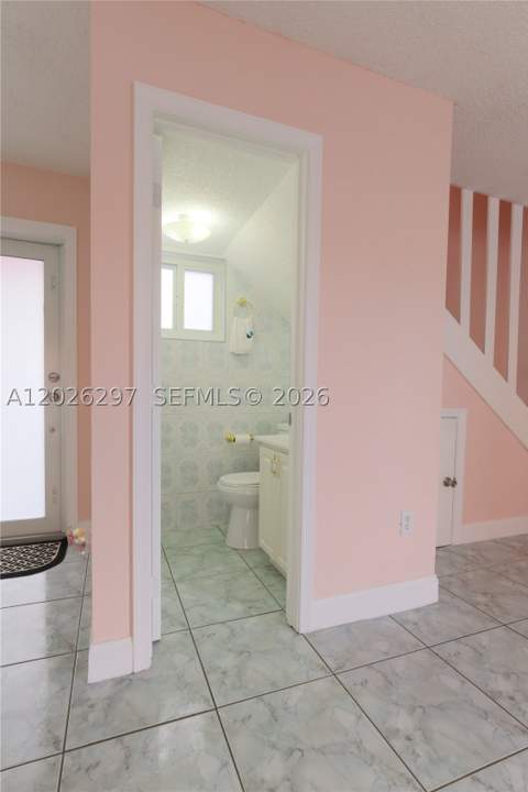 601 SW 116th ct, Sweetwater FL - photo 12 of 31