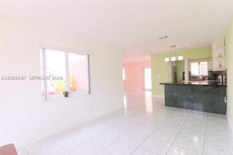 601 SW 116th ct, Sweetwater FL - photo 7 of 31