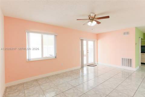 601 SW 116th ct, Sweetwater FL - photo 8 of 31